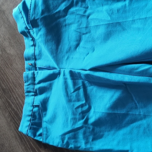 Pants/capris - Picture 3 of 6